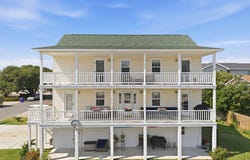 930 Riptide Lane, Carolina Beach, NC 28428