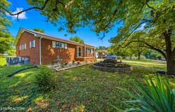 110 Vann Drive, Harriman, TN 37748