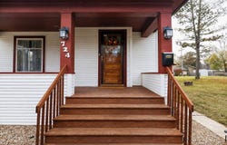 724 3rd St NE, Devils Lake, ND 58301