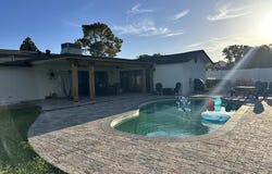 301 E ROYAL PALM Road, Phoenix, AZ 85020