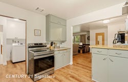 2655 S River Road, Saginaw, MI 48609