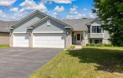 961 Ivy Hills Road, Belle Plaine, MN 56011