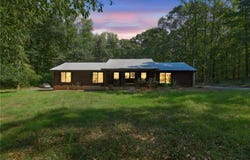 200 Grayson Trail, Hogansville, GA 30230