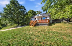 307 E Robertson Street, Ozark, MO 65721