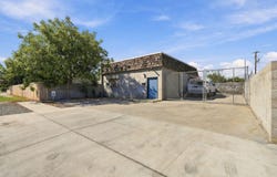 208 E 4th Street, Hanford, CA 93230