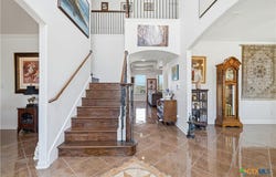 100 Mayfield Lane, Lockhart, TX 78644