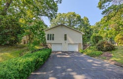 2 Erita Lane, Smithtown, NY 11787