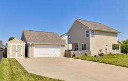 2828 SW White Birch Drive, Ankeny, IA 50023