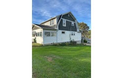 106 SE Mill St, Leon, IA 50144