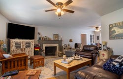 721 S Walnut St, Cameron, MO 64429