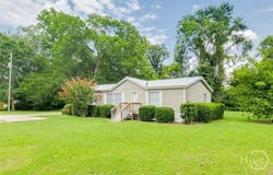 437 Burkhalter Circle, Claxton, GA 30417