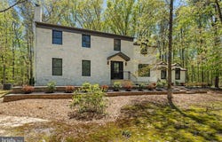 1 DICKSON Drive, MEDFORD, NJ 08055