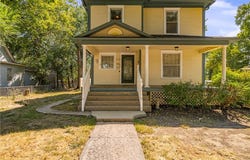 553 E Park Street, Olathe, KS 66061