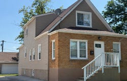 8019 46th Street, Lyons, IL 60534