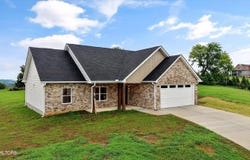 829 Wehali Tr, Kodak, TN 37764