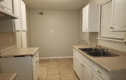 3243 BOONE St, Memphis, TN 38127
