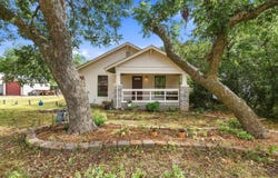 407 E Bois D Arc Street, Leonard, TX 75452