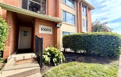 10200 BUSHMAN Drive, OAKTON, VA 22124