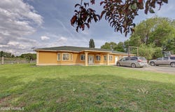 1811 Beam Rd, Granger, WA 98932