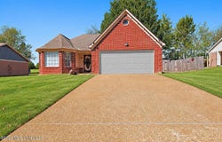 4320 Shadow Ridge Drive, Horn Lake, MS 38637