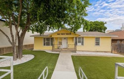 102 E Liberty Ave, Round Rock, TX 78664