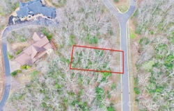 21 Settings Boulevard, Black Mountain, NC 28711