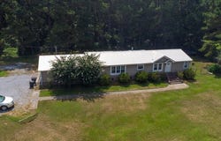 105 Midway Church Rd, Sumrall, MS 39482