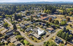 619 2ND St, Dayton, OR 97114