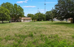 Pullen Street, McGregor, TX 76657