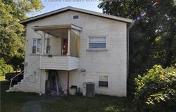100 Oak Street, WV 25035