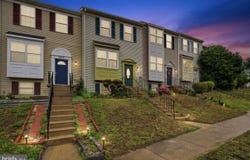 2012 DARLINGTON Loop, WOODBRIDGE, VA 22191