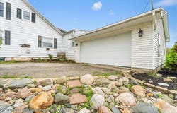 8280 S Dewitt Road, DeWitt, MI 48820