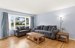 15 Apple Lane, Commack, NY 11725
