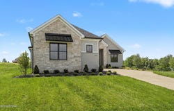 4002 Paramont Commons, Prospect, KY 40059