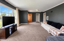 425 W 6th St, Pratt, KS 67124
