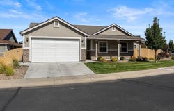744 E Cottage Loop, Gardnerville, NV 89460