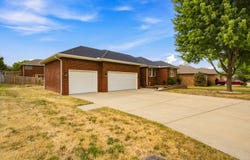 208 Miller Way, Monett, MO 65708