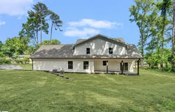208 Pinehaven Street, Laurens, SC 29360