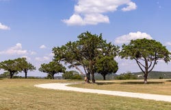 945 Elm Pass Rd, Center Point, TX 78010