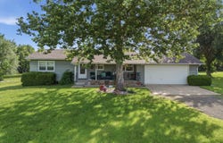 10560 SW Dennett Rd, Augusta, KS 67010