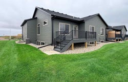 2814 E Hazelnut St, Brandon, SD 57005