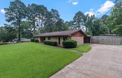 750 Pine Terrace, Center, TX 75935
