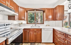 4 Wayne Drive, Poughkeepsie, NY 12601