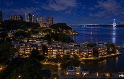 6 Vela Way, Edgewater, NJ 07020