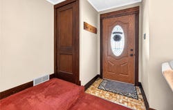 9 Dakota St, Crafton, PA 15205