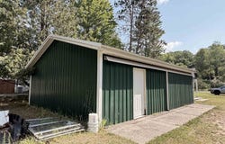 2976 S Clare Avenue, Harrison, MI 48625