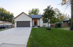 1431 Sumter Avenue N, Golden Valley, MN 55427