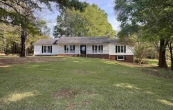 385 Wall Street, Campobello, SC 29322