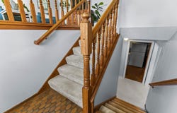 2162 Maple Lane E, Maplewood, MN 55109