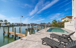 211 DOLPHIN Point, CLEARWATER, FL 33767